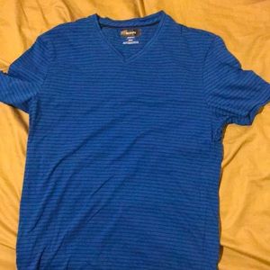 Alfani V neck T shirt